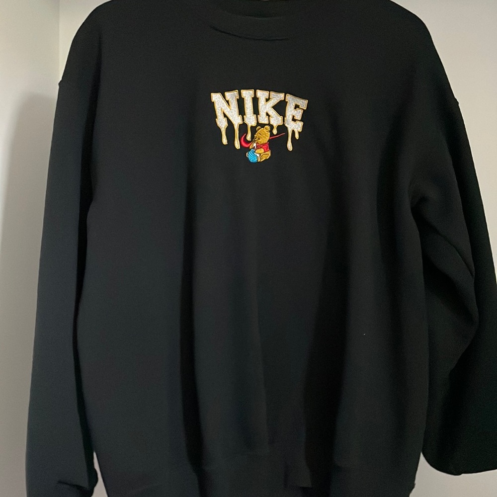 Nike Embroidered Crewneck